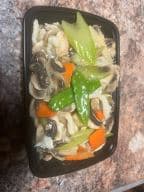 Best 16. Moo Goo Gai Pan Chicken with Chinese Vegetable Lunch Special in Ashtabula, OH